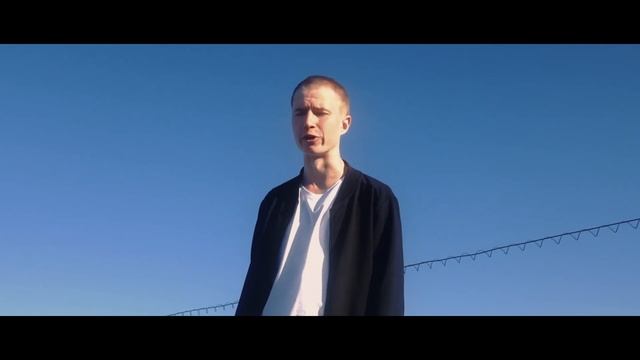 Глеб Конти | Между Строк №1 | Борис Рыжий - Не черёмухе в сквере смотреть онлайн