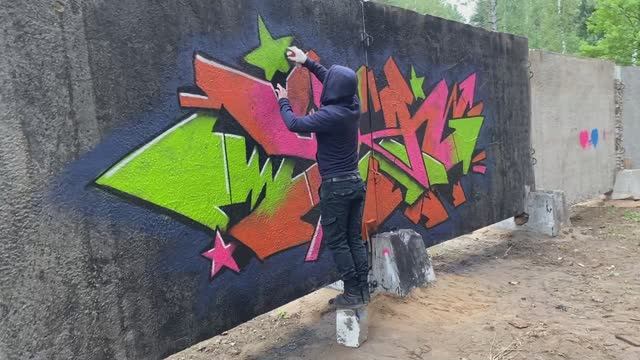 SLAONE + яркое граффити в стиле Wildstyle