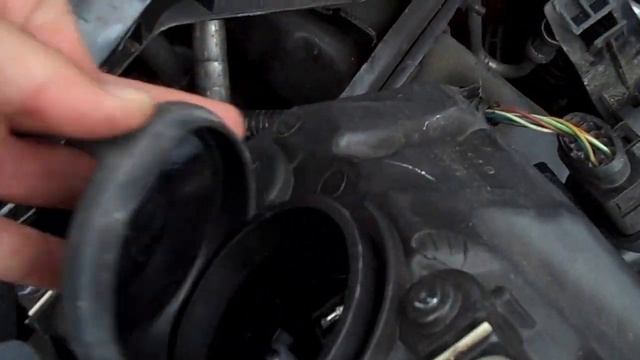 replacing 2008 ford focus headlight bulb смотреть онлайн