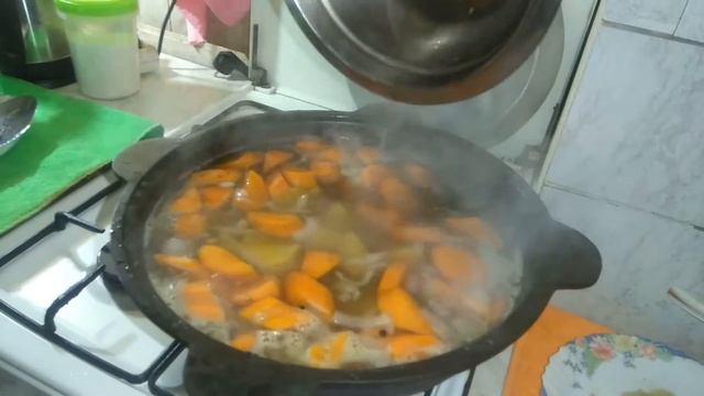 УЗБЕКСКАЯ ШУРПА на говядине в казане смотреть онлайн