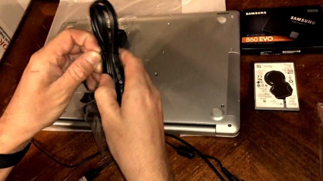 Dell Inspiron 17 5770 SSD Upgrade Guide 8th Gen Intel i7 AMD Radeon 530 | Step By Step смотреть онлайн