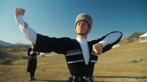 Айна Гетагазова и Ансамбль «Нохчо» – Лезгинка (сл. Мария Захарова, муз. Айна Гетагазова)