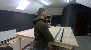 Чем отличается парящий натяжной потолок от контурной подсветки в натяжном потолке. Цена на подсветку