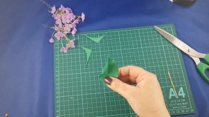 Сирень из фоамирана. Красивая брошь своими руками