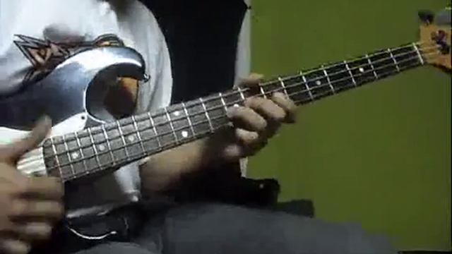 Quinta gardenal de out Brazukas Trio ( bass Junior Maia, guitar Clayton Nascimento, batera Clovis) смотреть онлайн