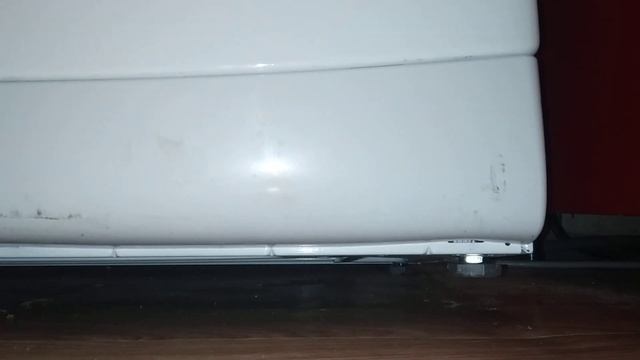 Прыгает стиральная машина. Как выставить ножки по уровню? Мастер класс!!! Ремонт стиралки. Новая с смотреть онлайн