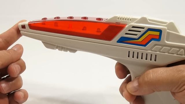 Star Blaster Electronic Lights and Sounds Toy Gun, Perfect for a Space Battle! смотреть онлайн