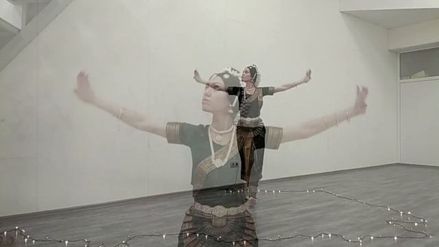 Грею счастье - Maya Shakti смотреть онлайн