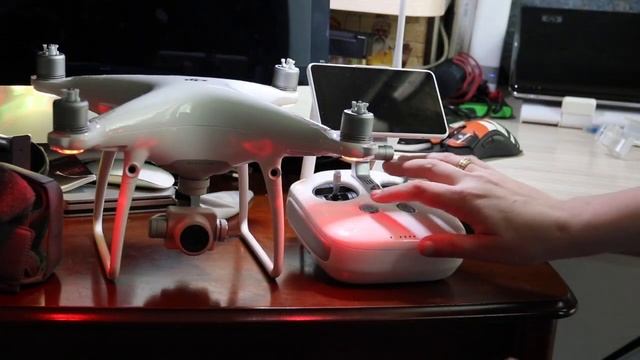 DJI Phantom 4 Pro plus подключаем Yuneec FPV goggles и два смотреть онлайн