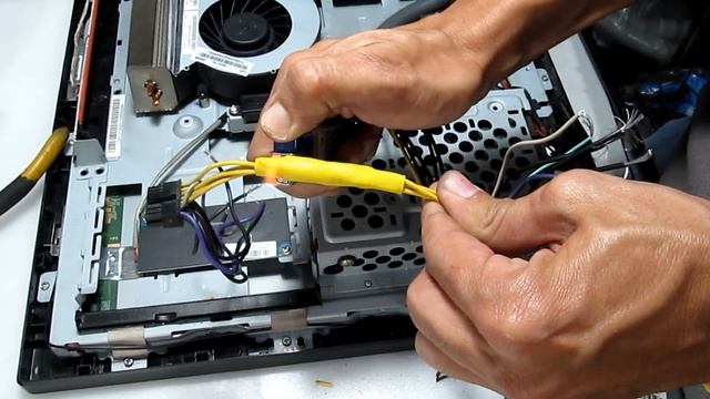 COMO REPARAR UN LENOVO TODO EN UNO.(Reemplazar Fuente de 12 vol y 5 voltios Por Otra Fuente) смотреть онлайн