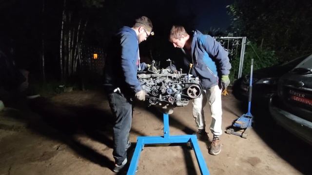 Синдром Субариста: Я ОФИГЕЛ когда УЗНАЛ что же случилось, Мотор на стол Subaru Outback часть 1 смотреть онлайн