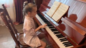 Учимся играть на пианино, пианино для начинающих