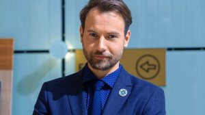 За витриной 2019 мелодрама анонс