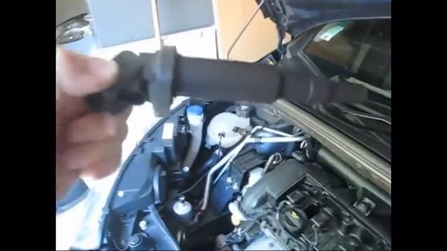 Cómo cambiar las bujías de un C4 Picasso modelo Millenium 120 caballos VTi смотреть онлайн