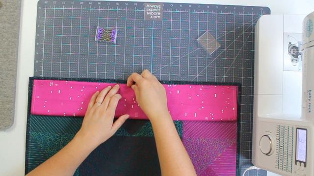 Easy Quilt Hanging Sleeve Tutorial - 2 different ways to add a hanging sleeve to a quilt смотреть онлайн