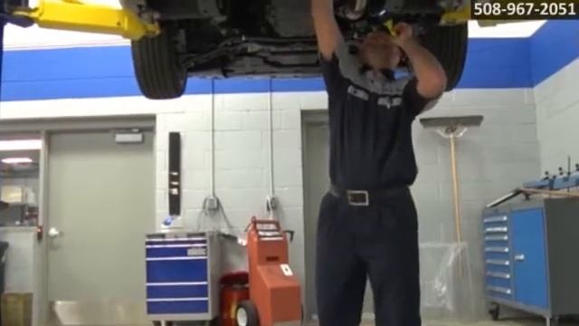 Hyundai engine oil fluid leak transmission power steering leak service Taunton Brockton MA Route 44 смотреть онлайн