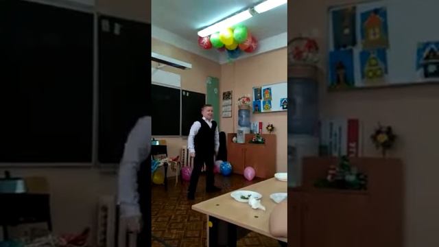 отмечаем 8 марта просто обалденно смешно😂 смотреть онлайн