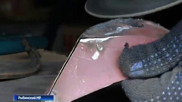 Бывший полицейский из Рыбинского района самостоятельно освоил кузнечное дело смотреть онлайн
