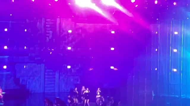 Blackpink- pink venom le gala des pièces jaunes Zénith Paris la Villette смотреть онлайн