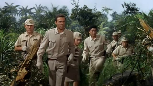 Brandon's Cult Movie Reviews: KING KONG ESCAPES смотреть онлайн