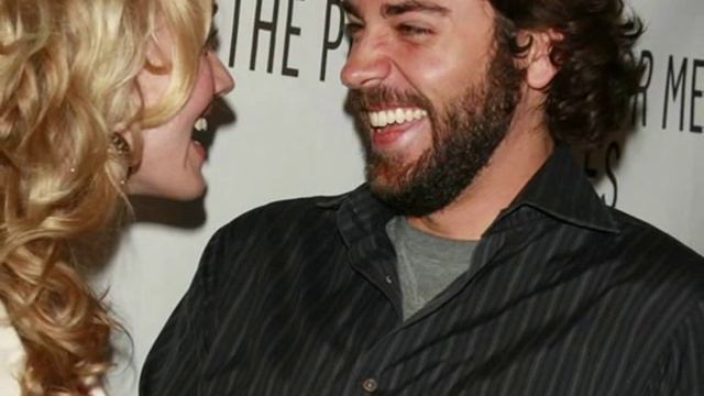 Zachary Levi and Yvonne Strahovski смотреть онлайн