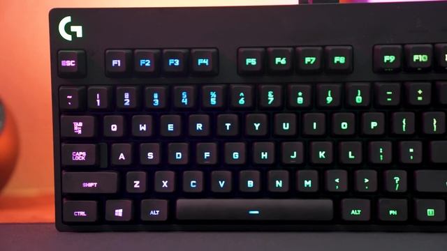 Logitech G Pro Keyboard Review! Why Are Pros Using This Keyboard? смотреть онлайн
