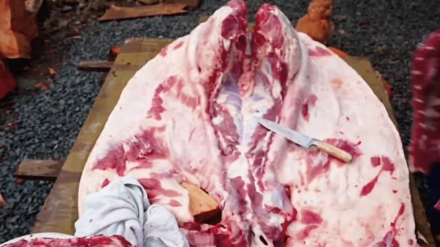 Cooking and Cutting Pork in Traditional Style- Village Life in Carpathian Mountains смотреть онлайн