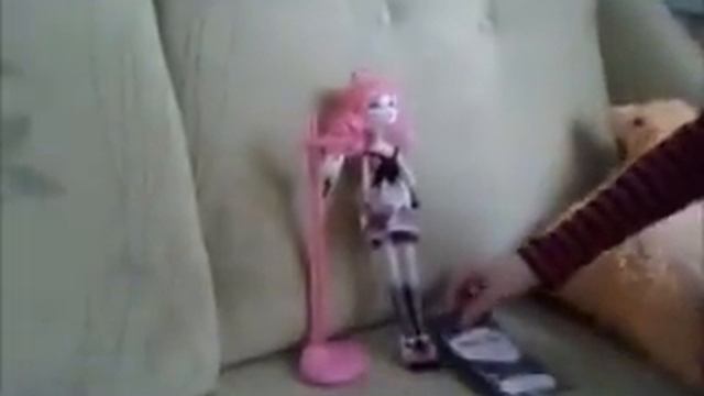 MONSTER HIGH - Распаковка КУПИДОН смотреть онлайн
