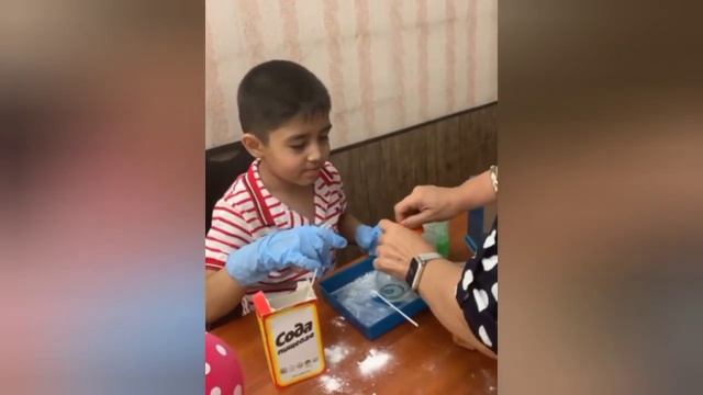 УКСУС И СОДА НАДУВАЮТ ВОЗДУШНЫЙ ШАРИК ?? (2 МИНУТ) ? смотреть онлайн