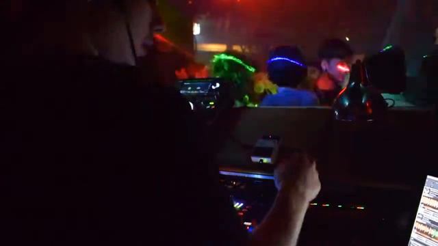 Etwas @ New Guernica, Melbourne // 16.09.17 смотреть онлайн