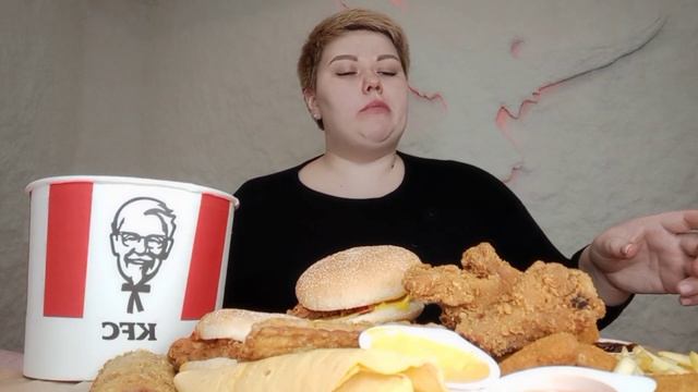 KFC #еда #мукбанг #емнакамеру #KFC смотреть онлайн