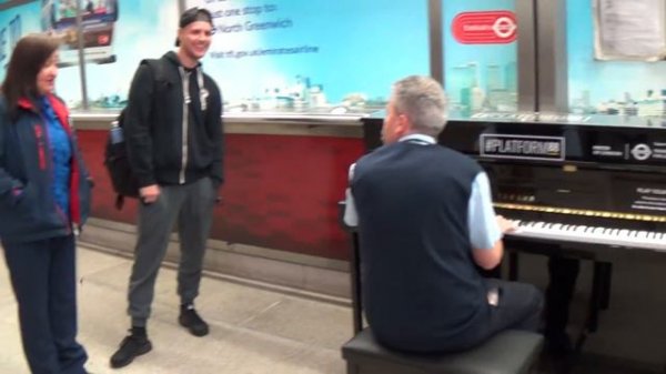 Bus Driver's REAL identity Revealed at Jools Holland's Piano