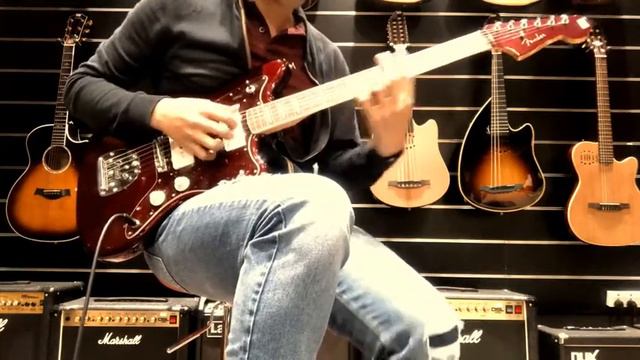 FENDER TROY VAN LEEUWEN JAZZMASTER OXBLOOD смотреть онлайн