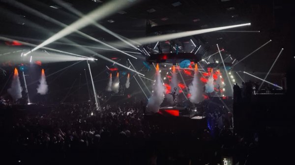 Пиратская станция 2024 Megamix Live (FULL) @ - Pirate Station Kosmos (20-04-2024) [RADIO RECORD]