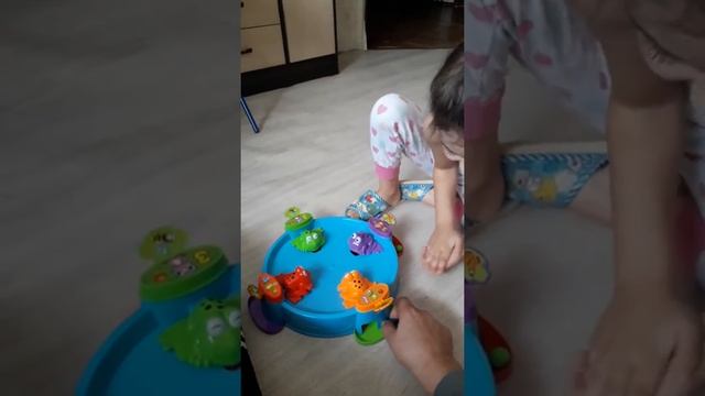 Игра в лягушки смотреть онлайн