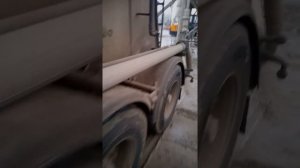 Разгрузка цементовоза