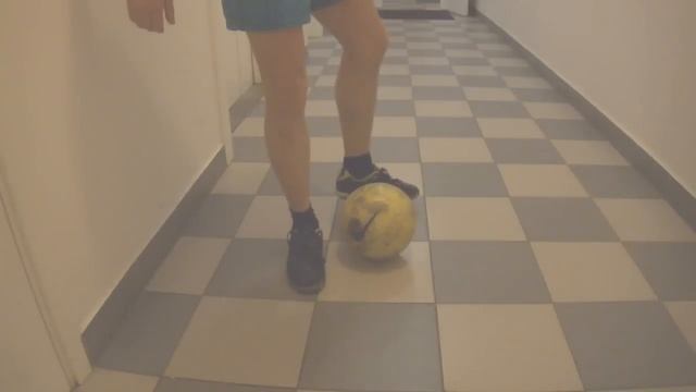 упражнения на чувство мяча и технику в футболе смотреть онлайн