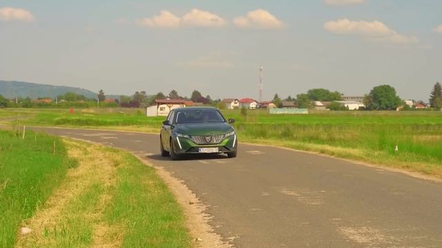 TV Automagazin S11 38 - Jeep Compass e-Torque Hybrid i Peugeot 308 смотреть онлайн