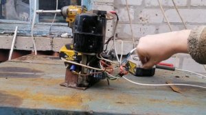 Супер идея из мотора дворников, такого ищо никто не делал