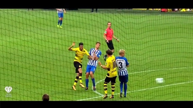 Буктрейлер Футбольное поле смотреть онлайн