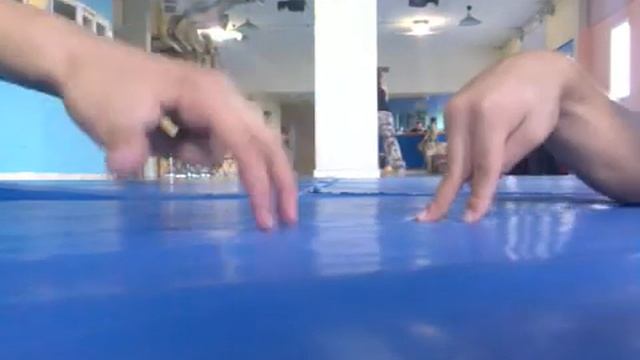 expolsive balance finger break :P смотреть онлайн