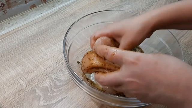 СОЧНАЯ КУРИНАЯ ГРУДКА РЕЦЕПТ|Как приготовить куриное филе/куриную грудку|Juicy Chicken Breast Recip смотреть онлайн