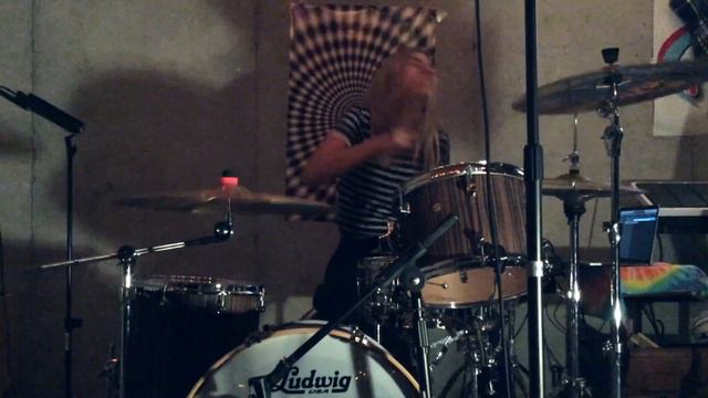 Hippo Campus: Buttercup [drum cover] смотреть онлайн