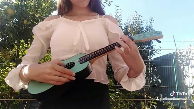 Player in C на укулеле смотреть онлайн