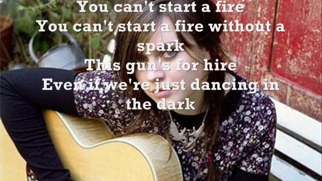 Amy Macdonald - Dancing in the Dark (with lyrics) смотреть онлайн