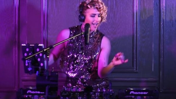 Ofenbach _ Be Mine (Olivia Krash LIVE cover)(1080P_HD).mp4