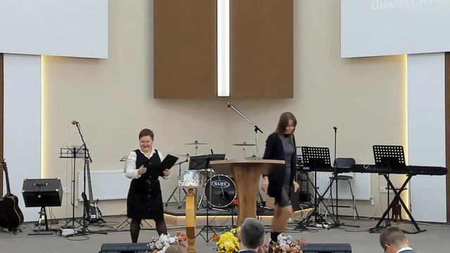 Воскресное служение, Праздник Жатвы 26.09.2021г. смотреть онлайн