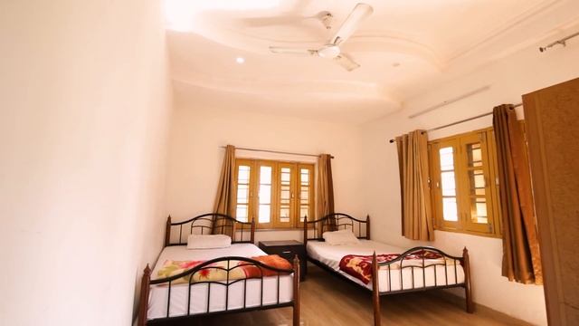 Rishikesh Ashtanga Yoga School Campus Tour - Yoga School in Rishikesh смотреть онлайн