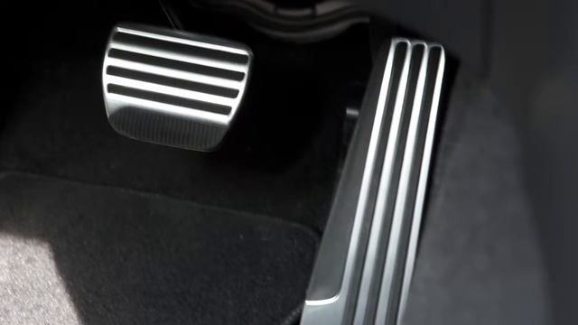 2017 Infiniti QX70 - Conventional Cruise Control смотреть онлайн