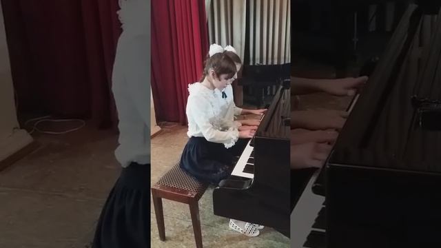 #Алчевск #АДМШ№1 #Съедина Даша, Прокопенко Полина Б.Печерский "Каприччио на тему Баха" смотреть онлайн